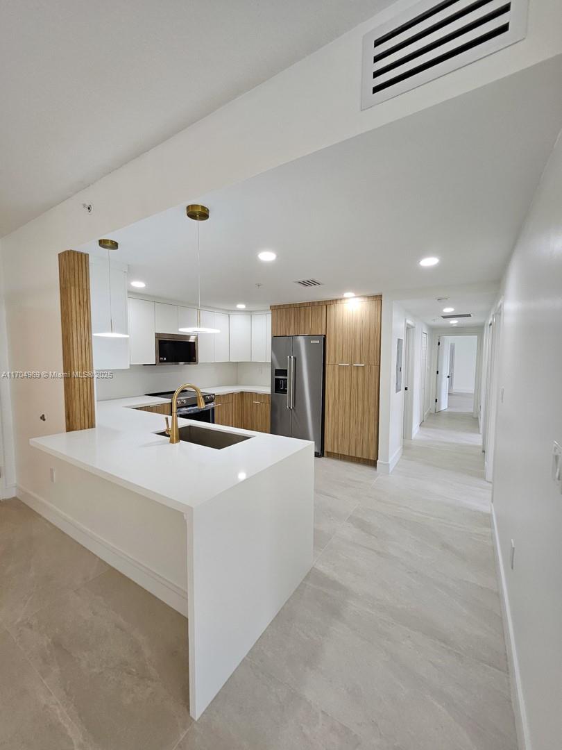 VILLA ZAMORA CONDO - Residential