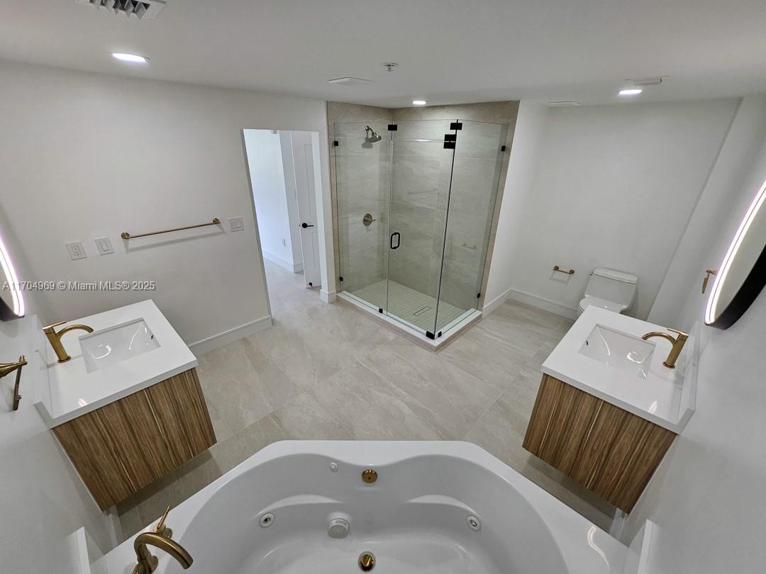 VILLA ZAMORA CONDO - Residential