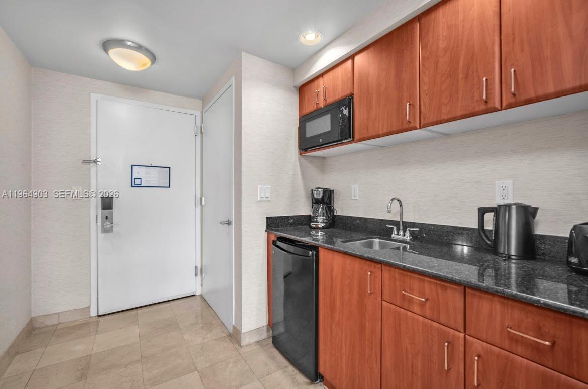 TRUMP INTERNATIONAL SONES - Residential