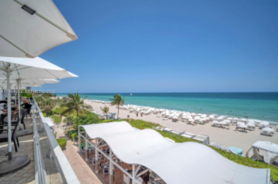 TRUMP INTERNATIONAL SONES - Residential