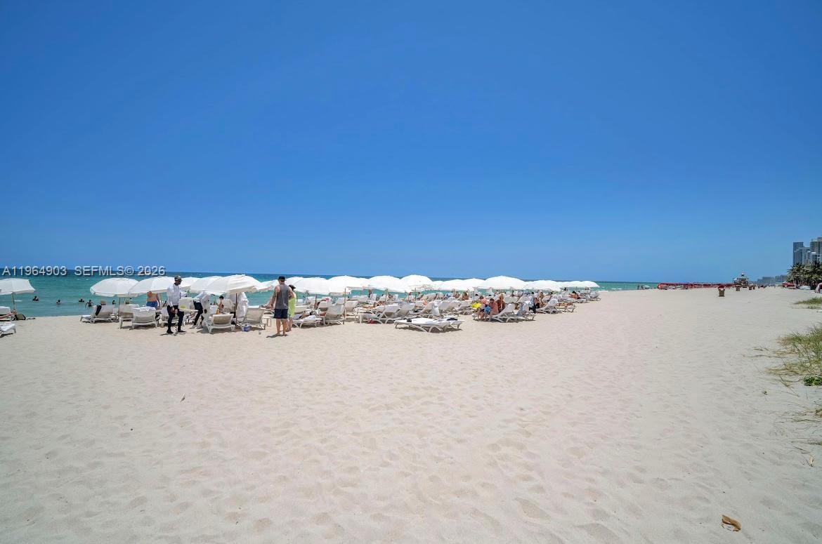 TRUMP INTERNATIONAL SONES - Residential