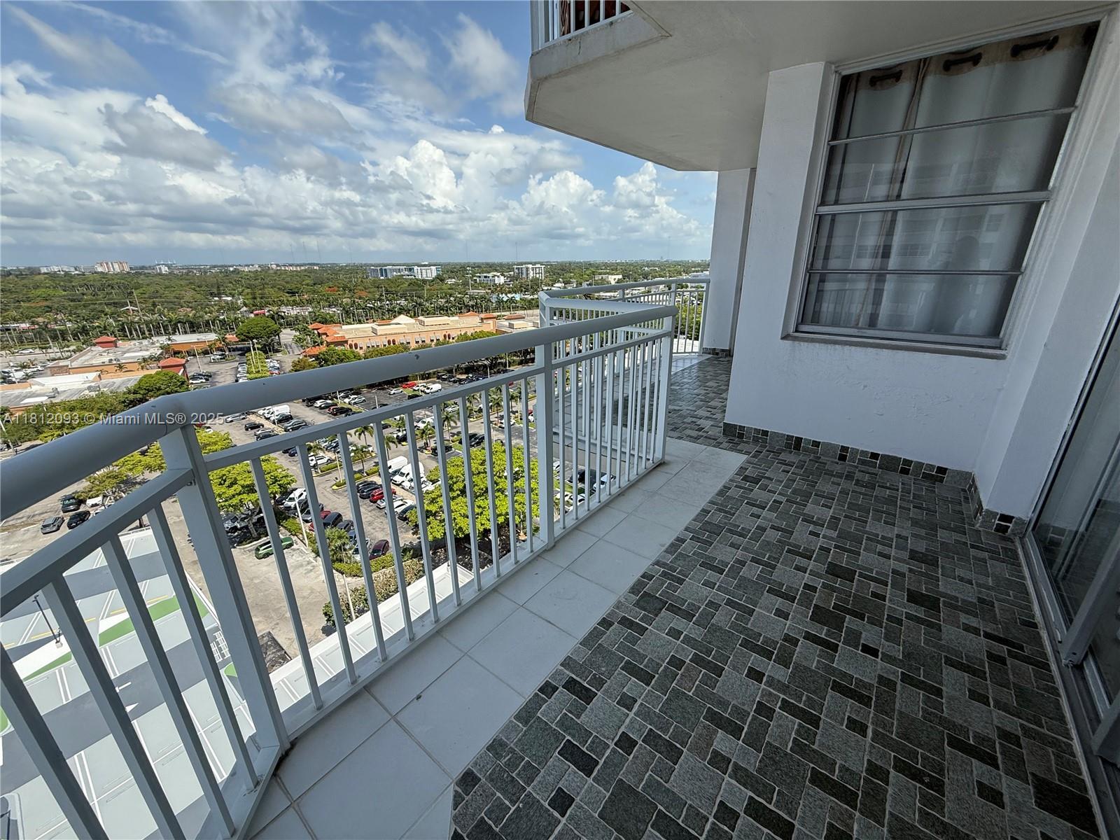 DEL PRADO MARINA - Residential