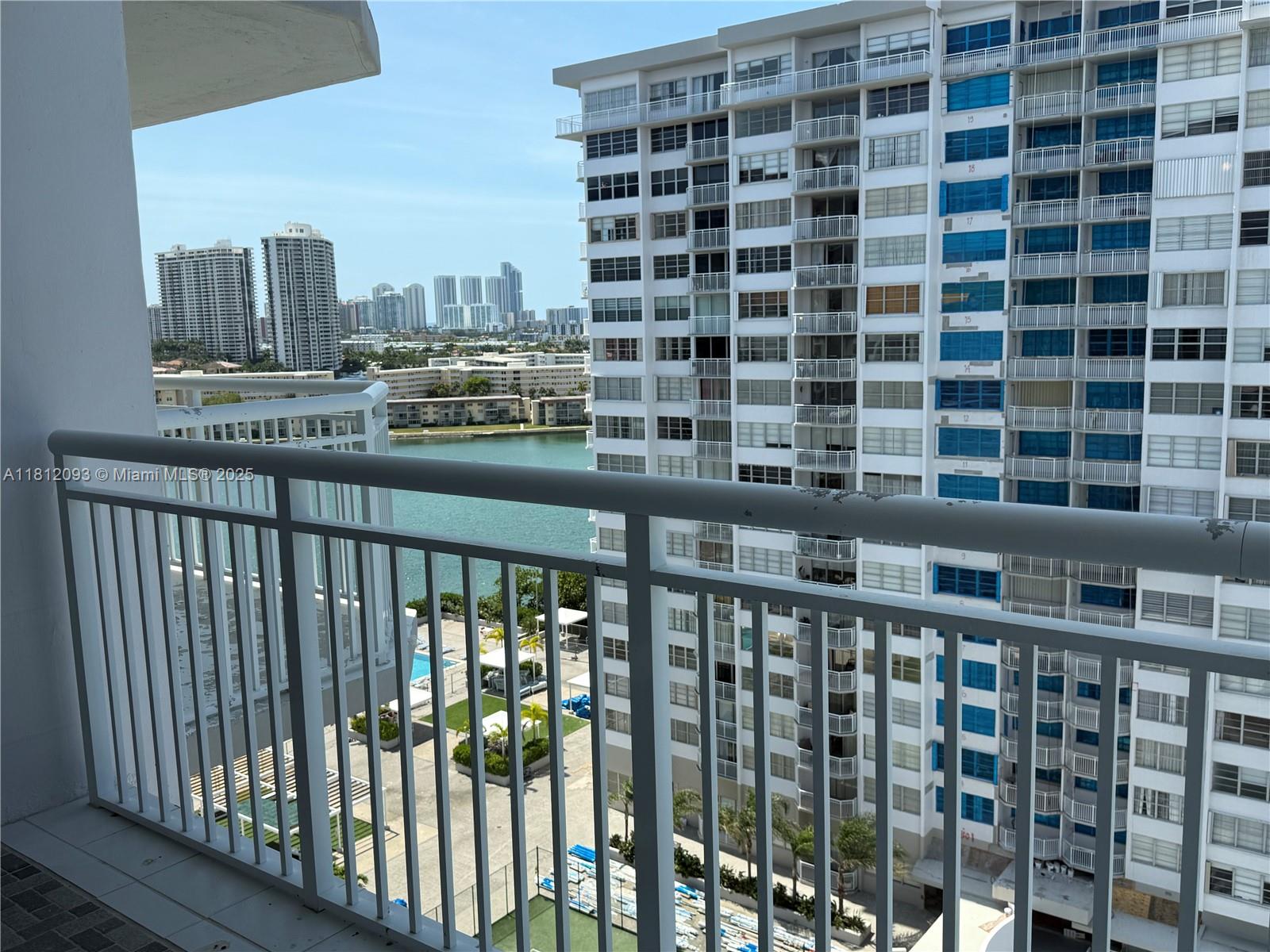 DEL PRADO MARINA - Residential
