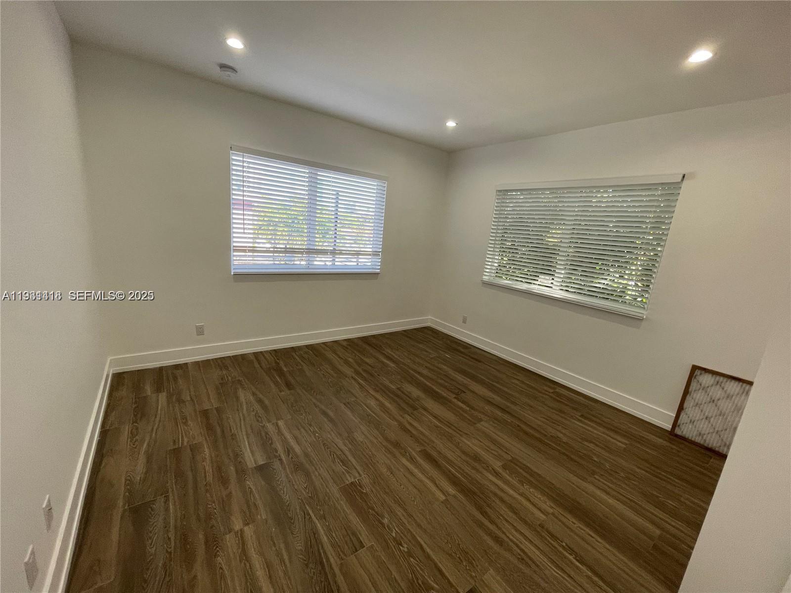 CITY OF MIAMI SOUTH - Residential Lease