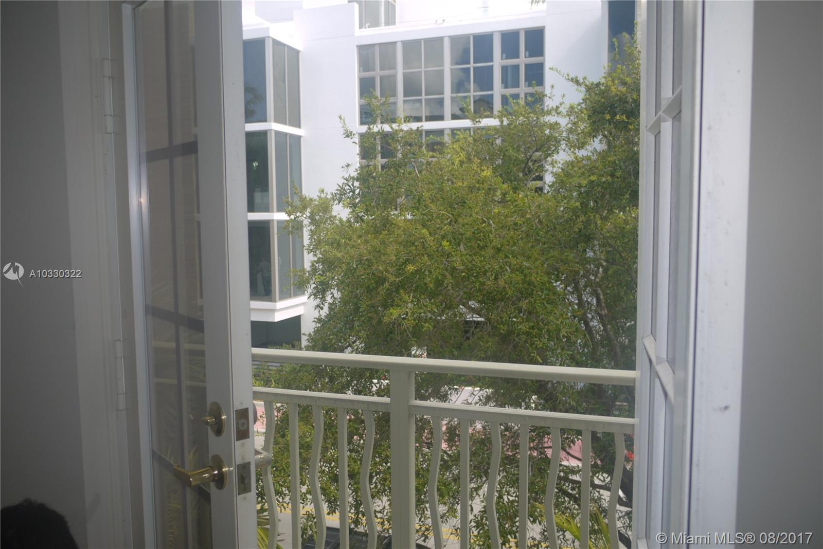 ARMITAGE CONDO - Residential Lease