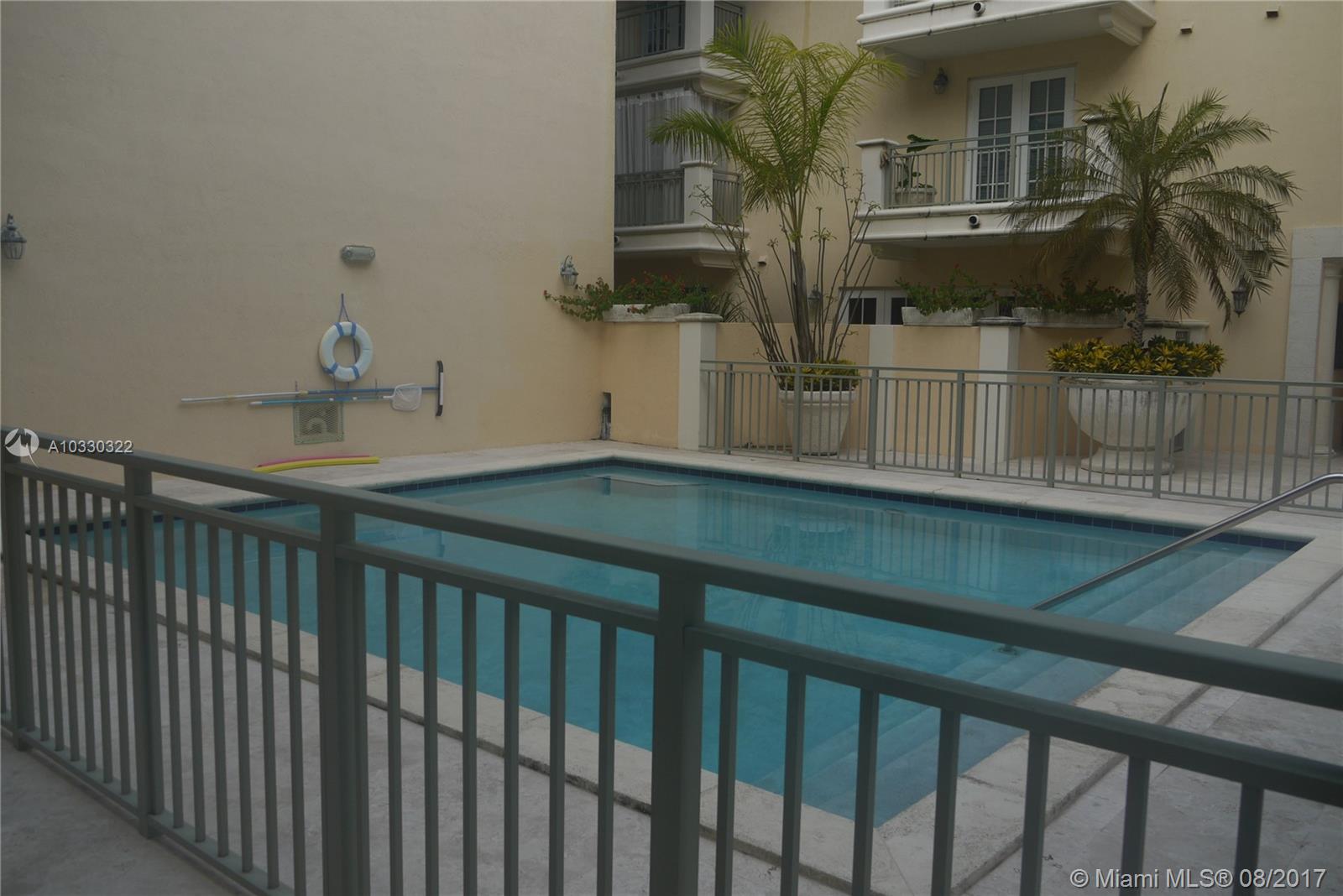 ARMITAGE CONDO - Residential Lease