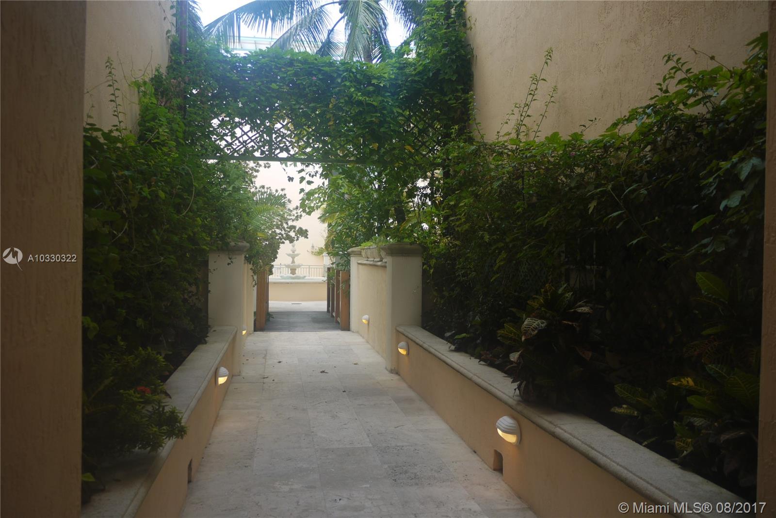 ARMITAGE CONDO - Residential Lease