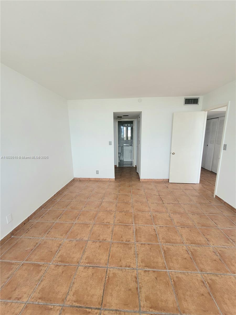 2025 NE 164th St 602