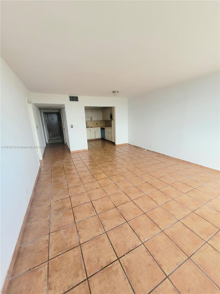 2025 NE 164th St 602