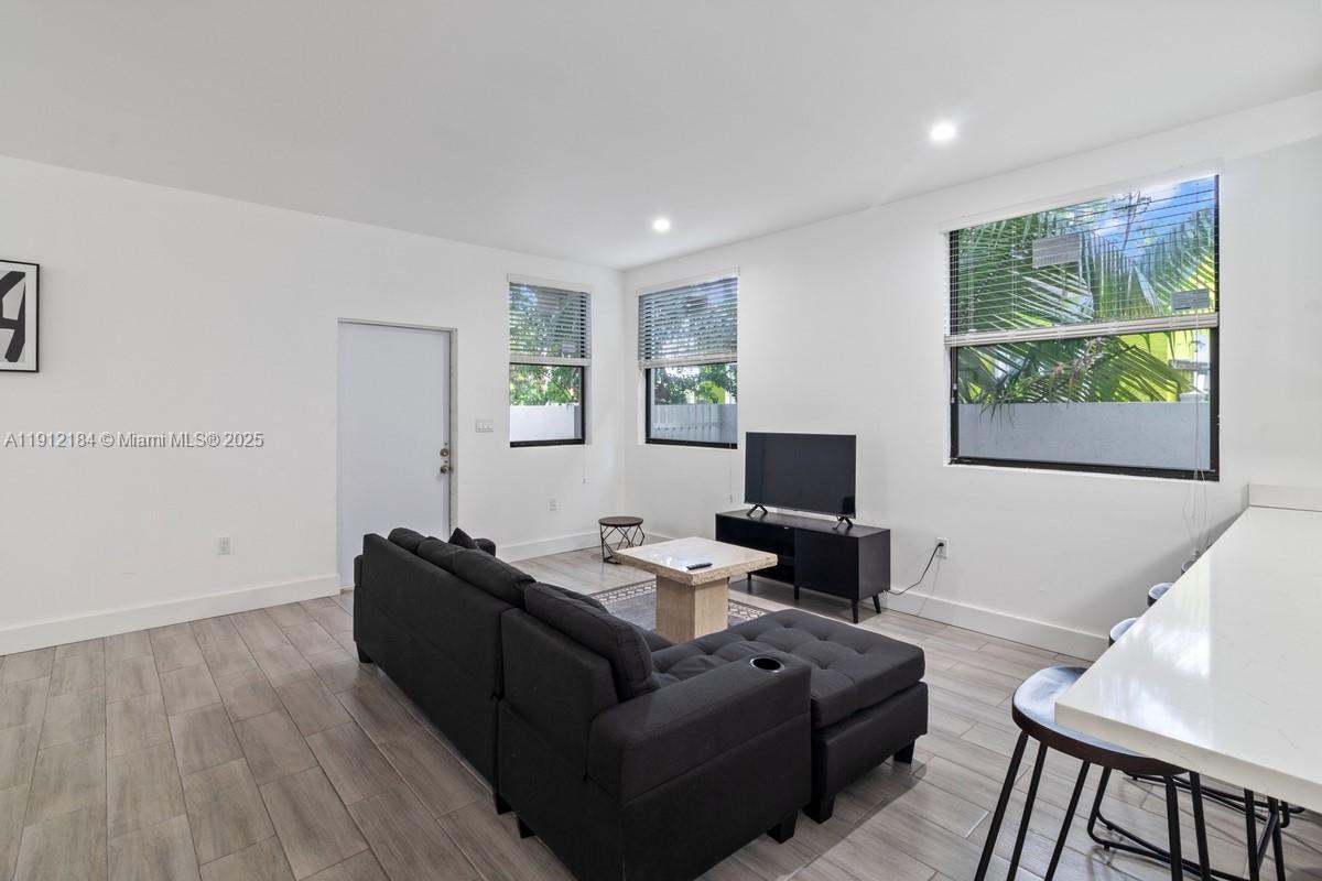 ORANGE HEIGHTS - Residential Lease