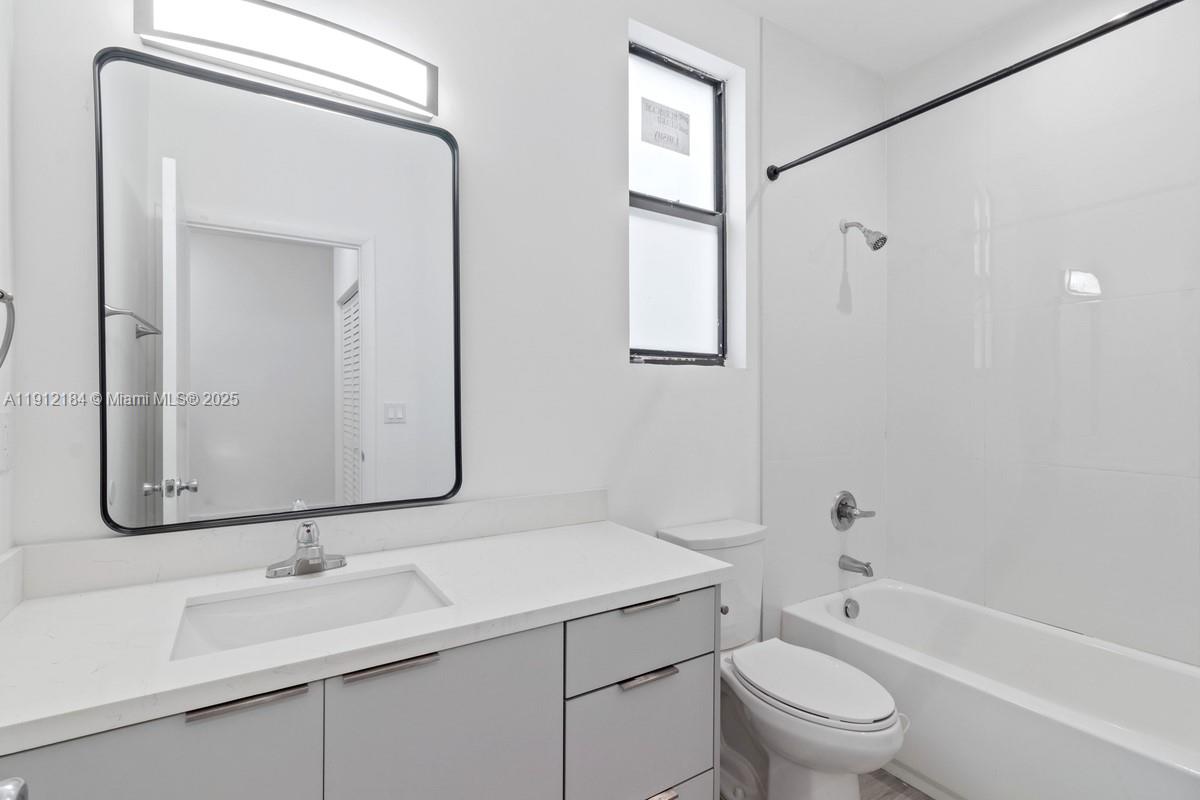 ORANGE HEIGHTS - Residential Lease