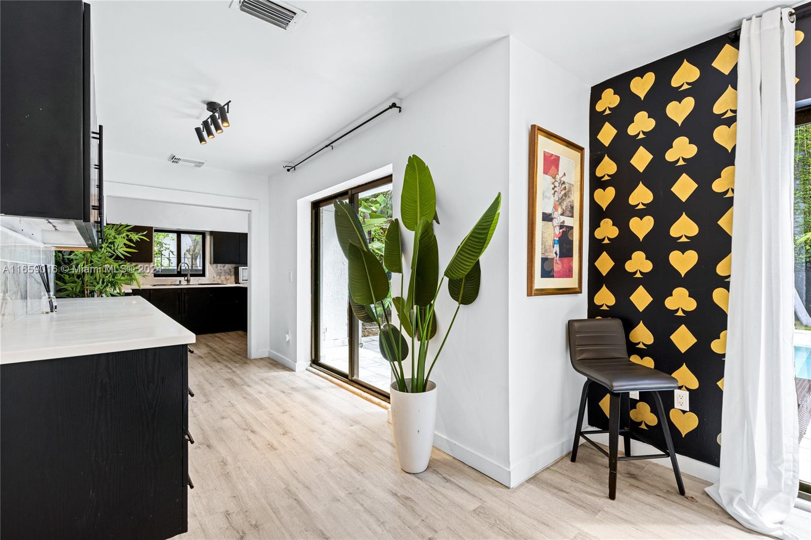 COUNTRY CLUB ADDN - Residential
