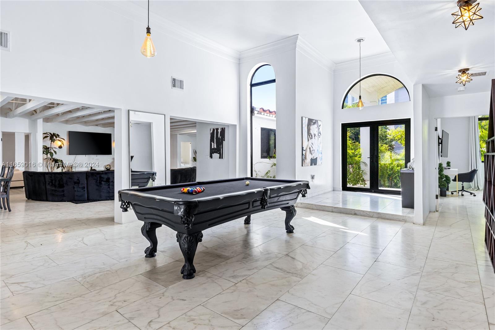 COUNTRY CLUB ADDN - Residential