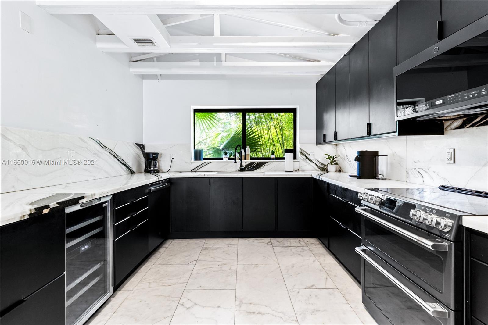 COUNTRY CLUB ADDN - Residential