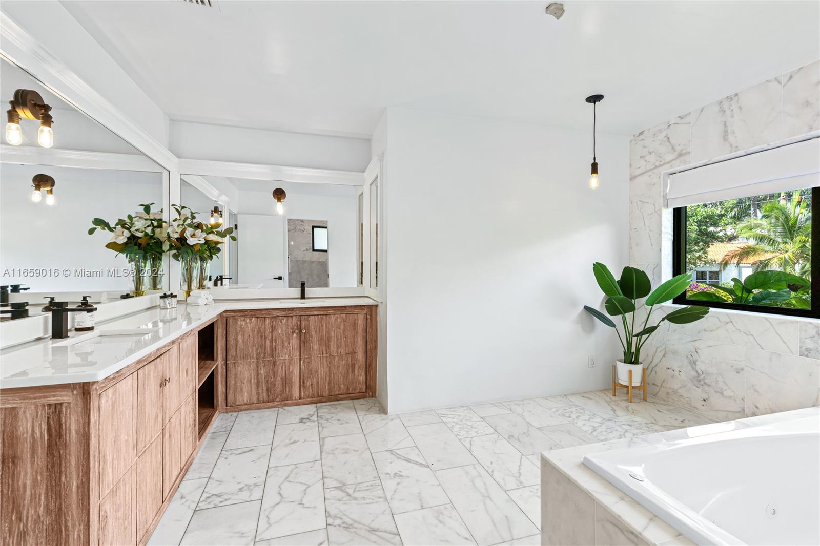 COUNTRY CLUB ADDN - Residential