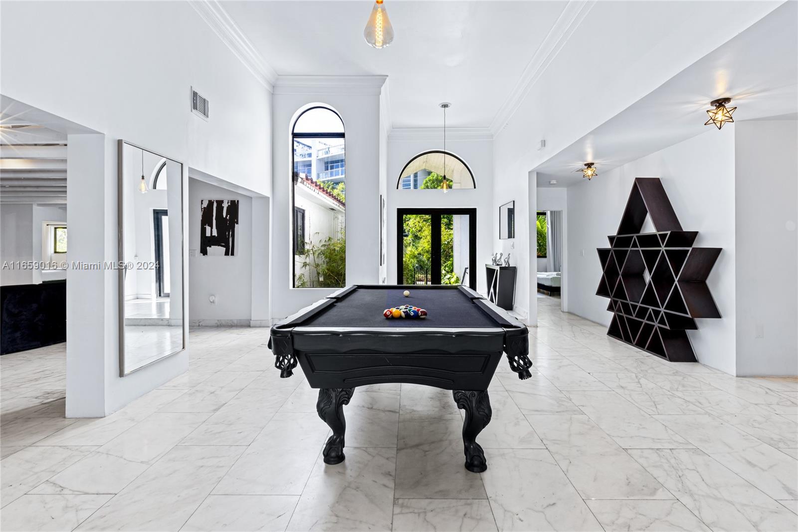 COUNTRY CLUB ADDN - Residential