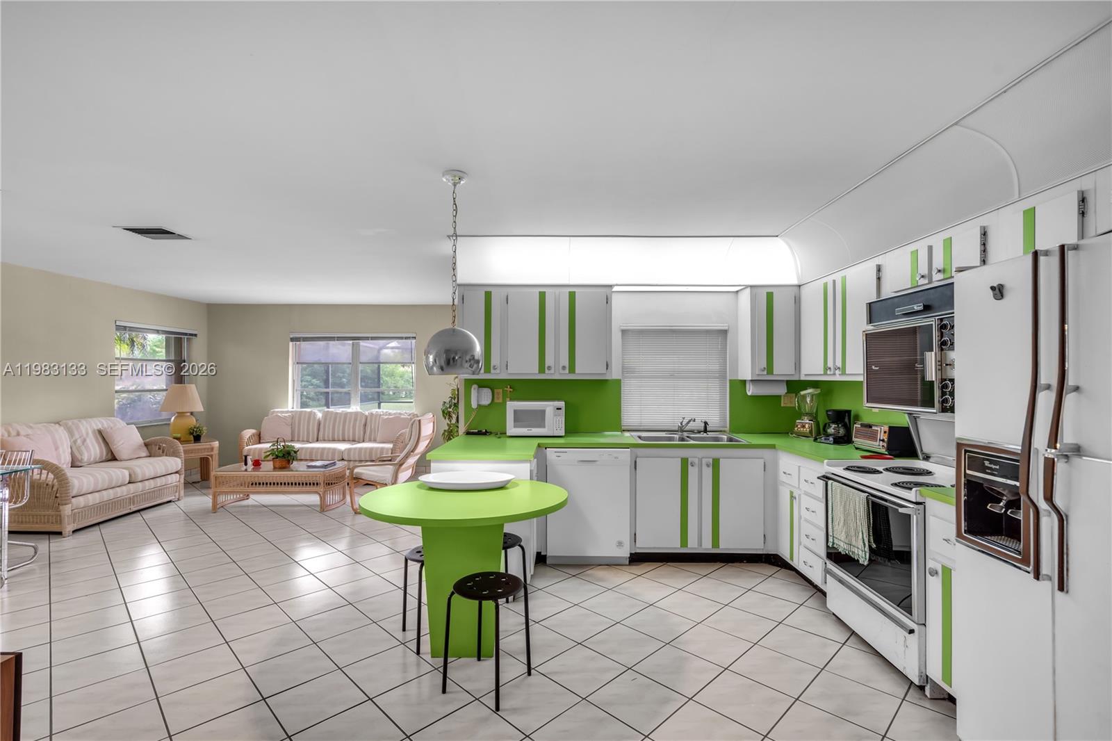 BONAVENTURE LAKES ADD 1 - Residential