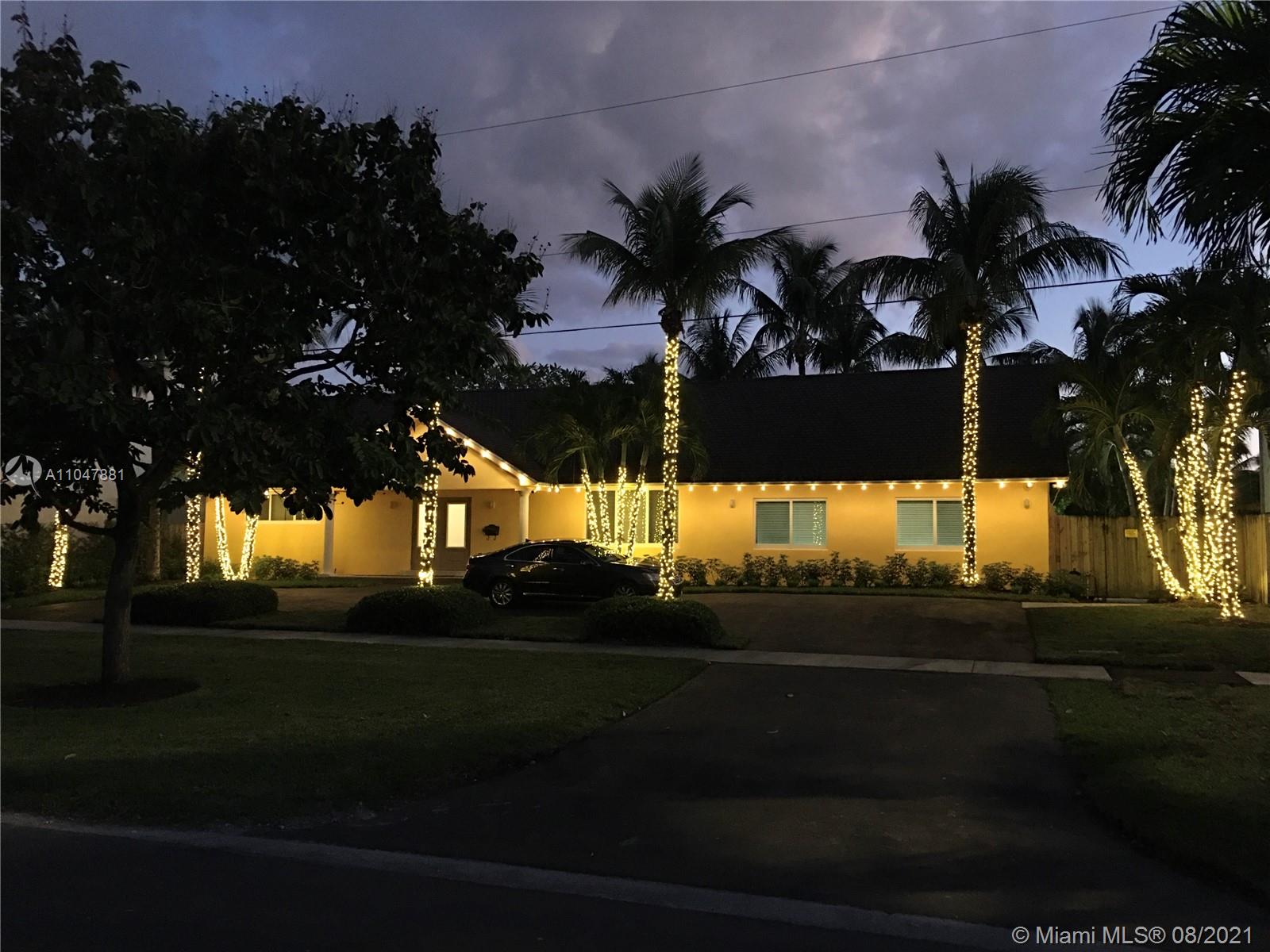 HOLLYWOOD GOLF ESTATES SE - Residential