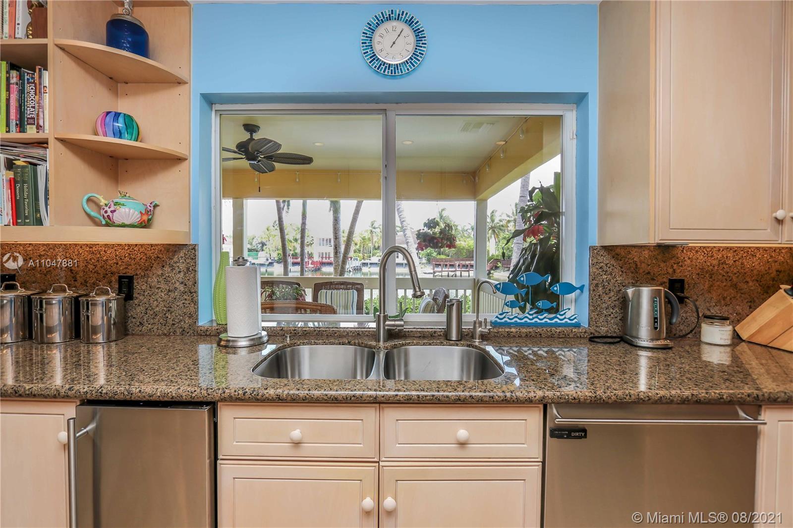 HOLLYWOOD GOLF ESTATES SE - Residential