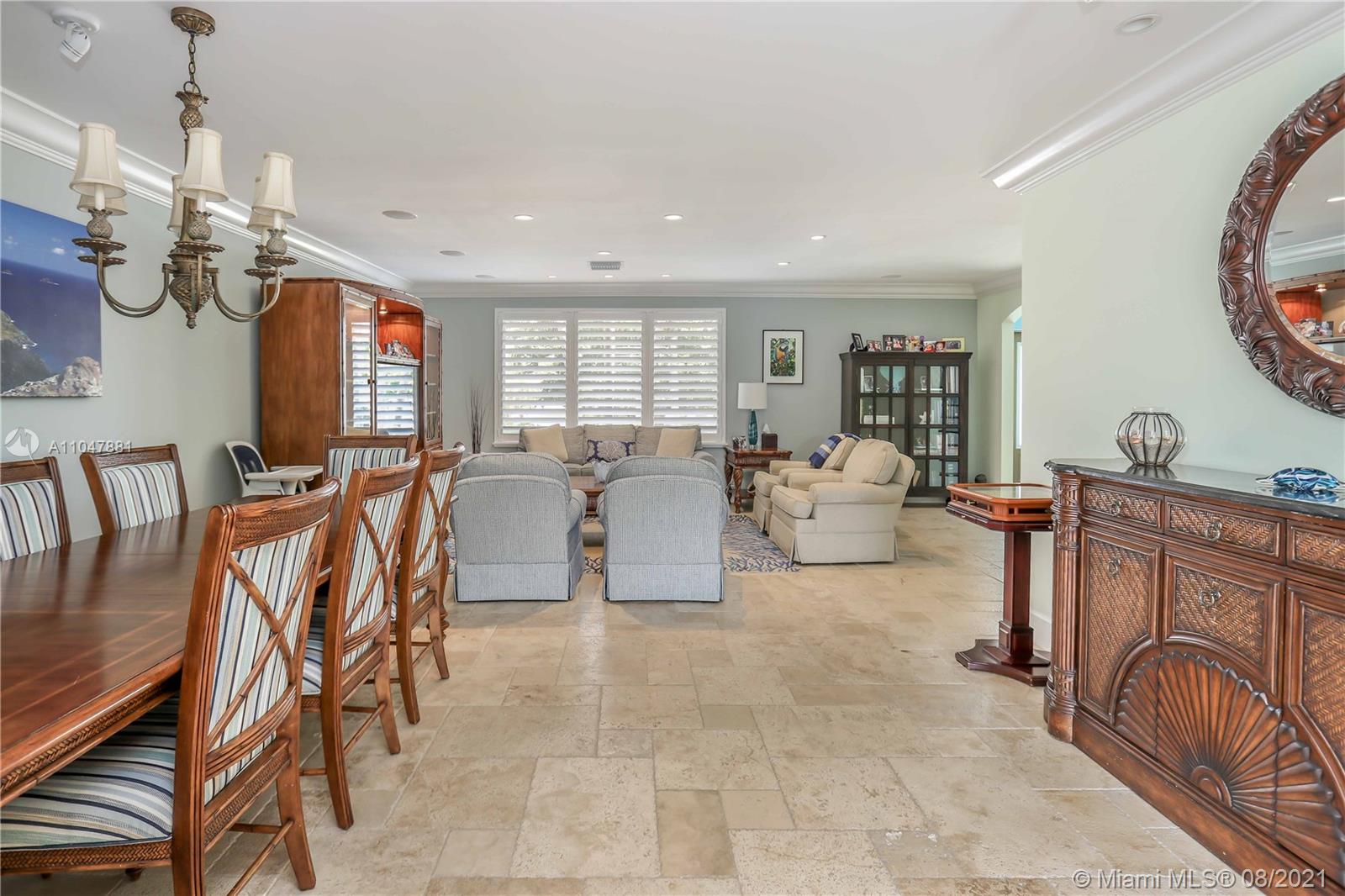 HOLLYWOOD GOLF ESTATES SE - Residential