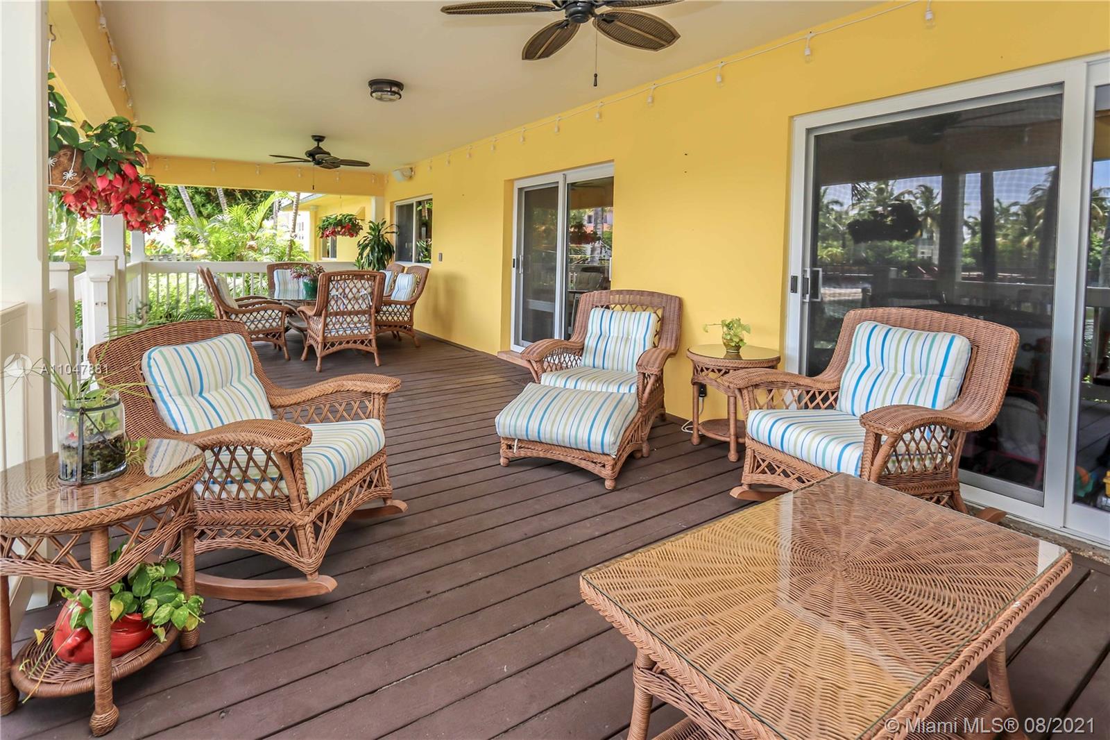 HOLLYWOOD GOLF ESTATES SE - Residential