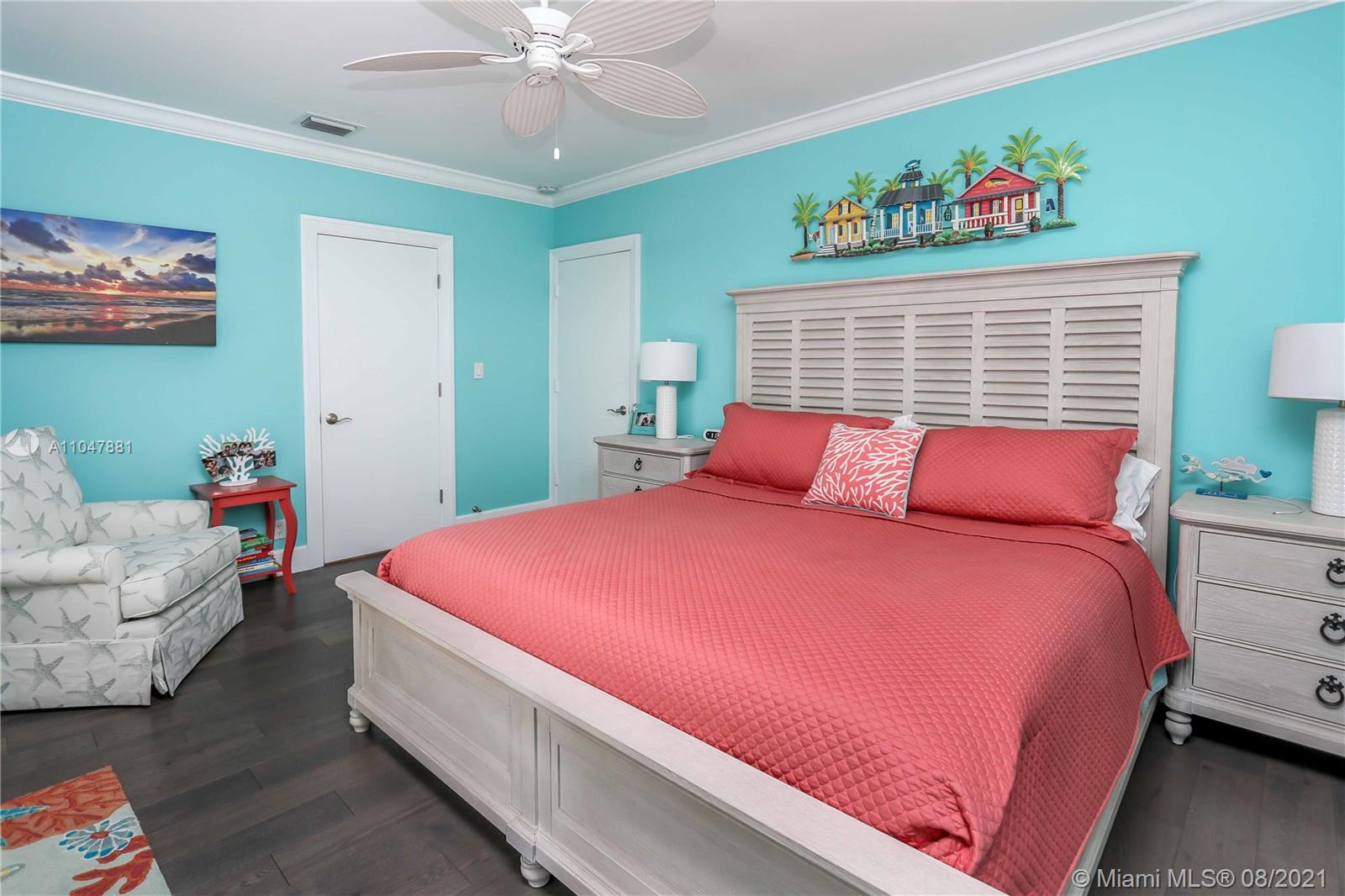 HOLLYWOOD GOLF ESTATES SE - Residential
