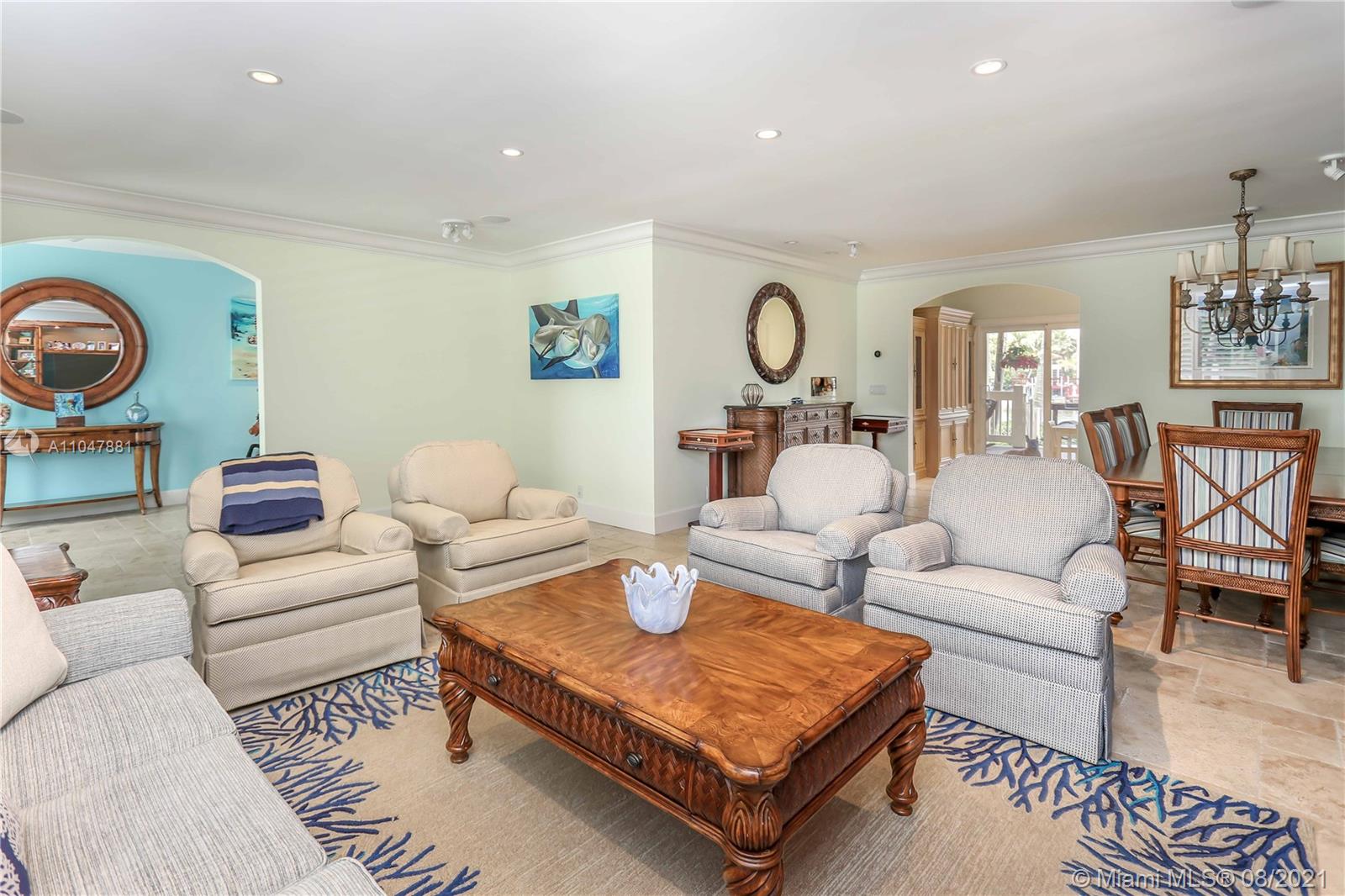HOLLYWOOD GOLF ESTATES SE - Residential