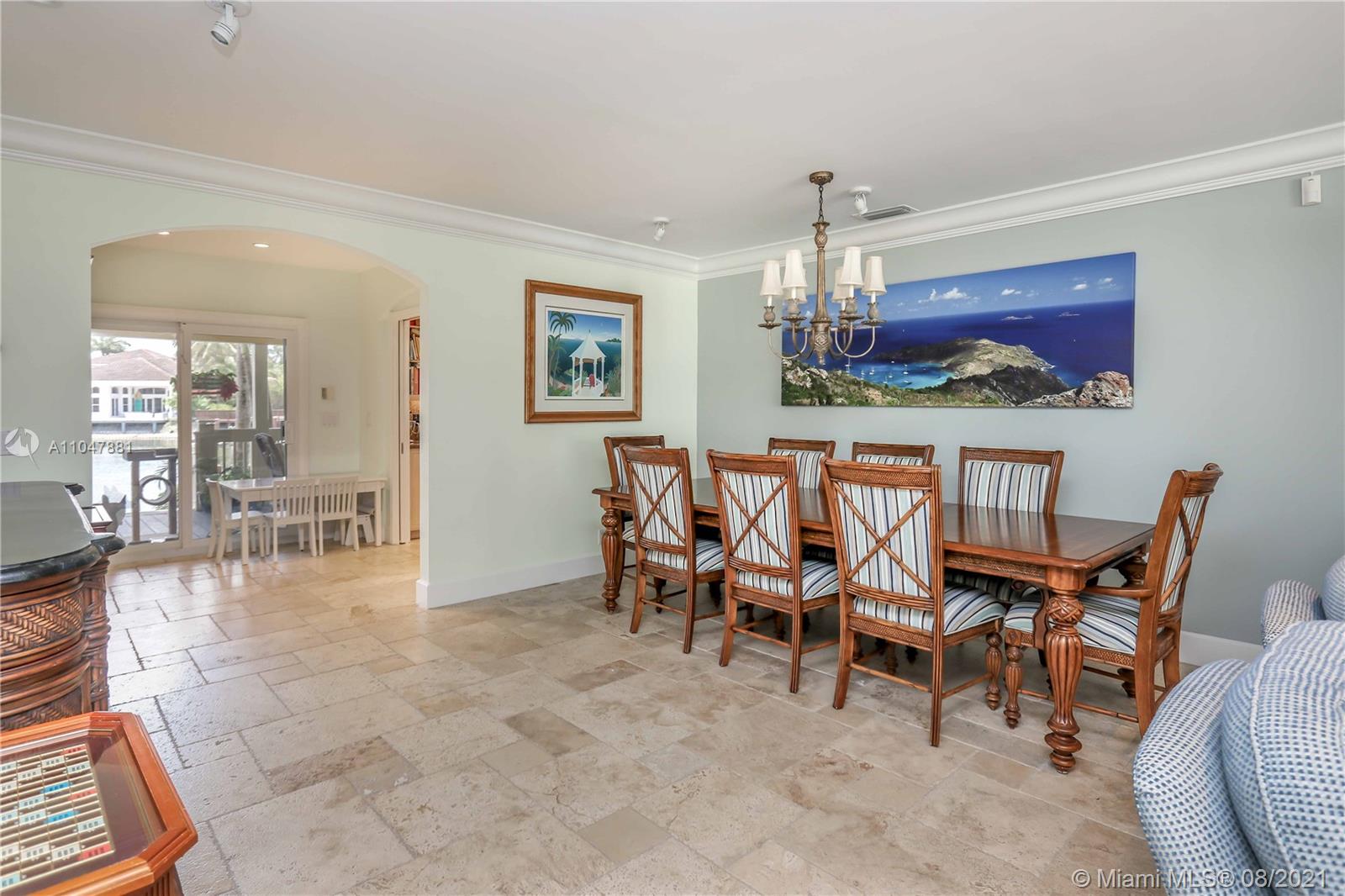 HOLLYWOOD GOLF ESTATES SE - Residential