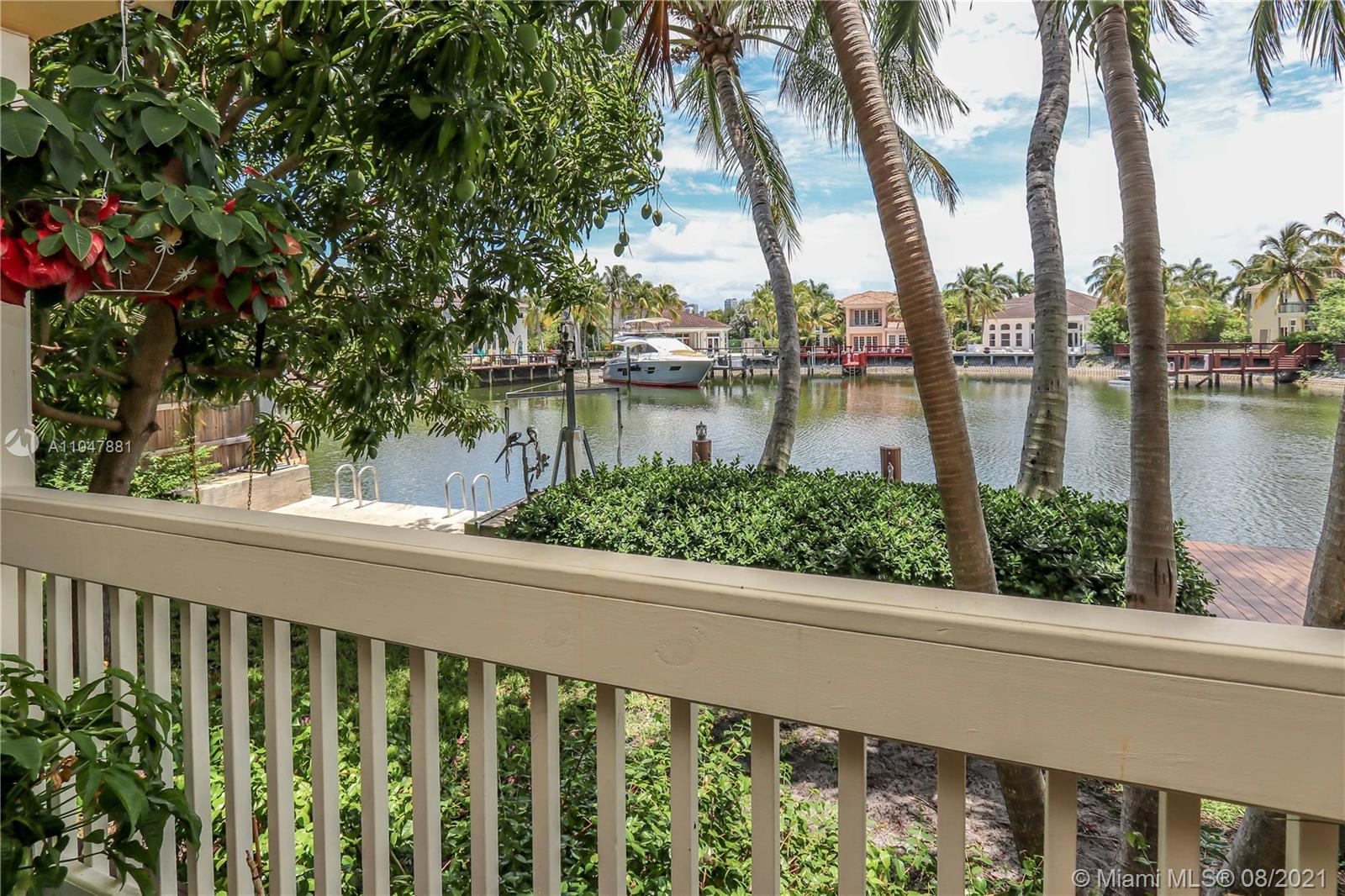 HOLLYWOOD GOLF ESTATES SE - Residential