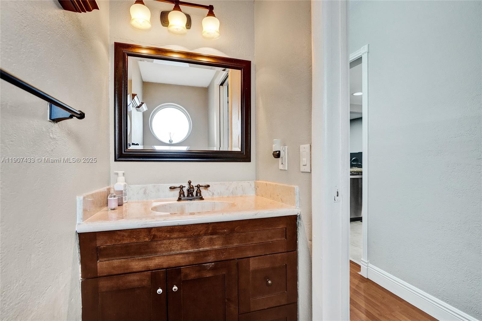 SPRINGTREE LAKES - Residential Lease