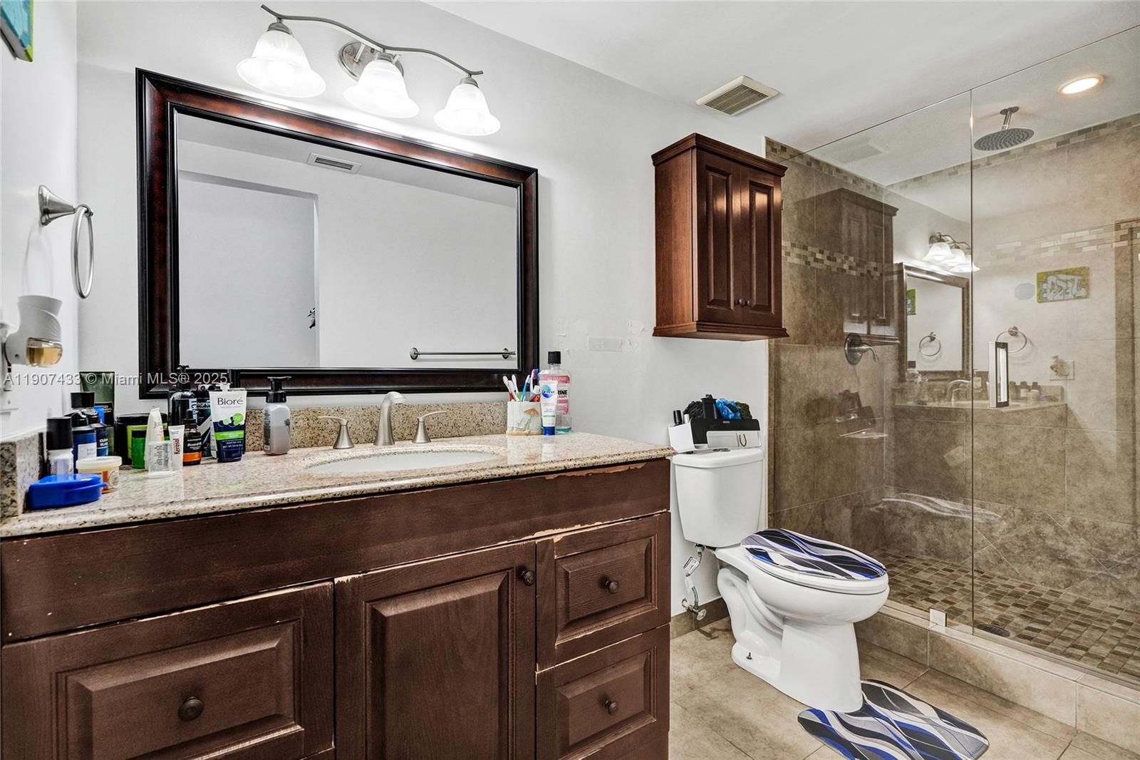 SPRINGTREE LAKES - Residential Lease