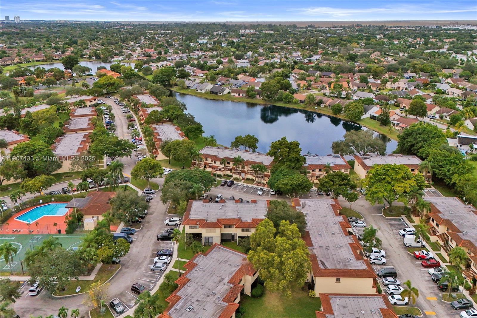 SPRINGTREE LAKES - Residential Lease