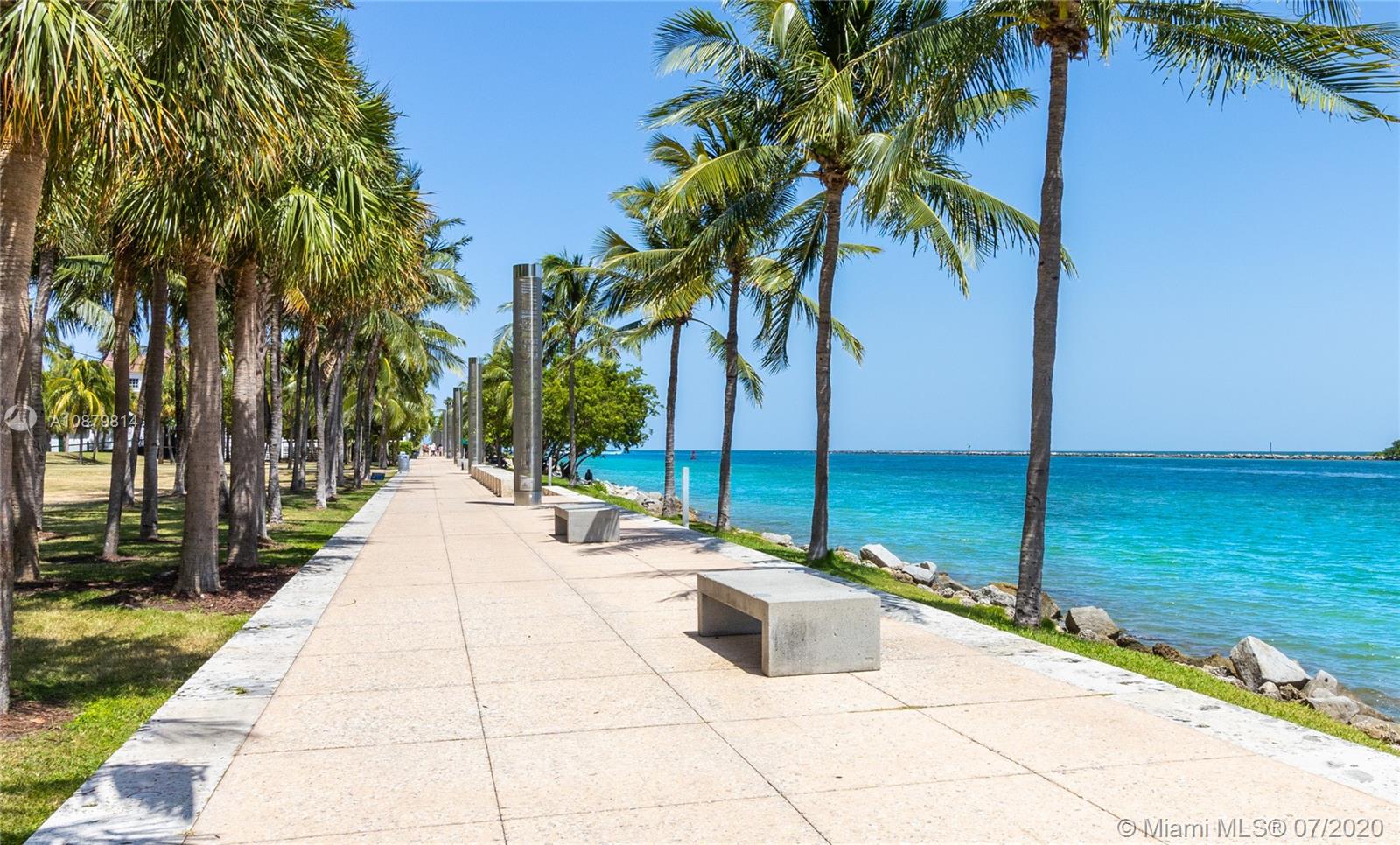 APOGEE CONDO - Residential