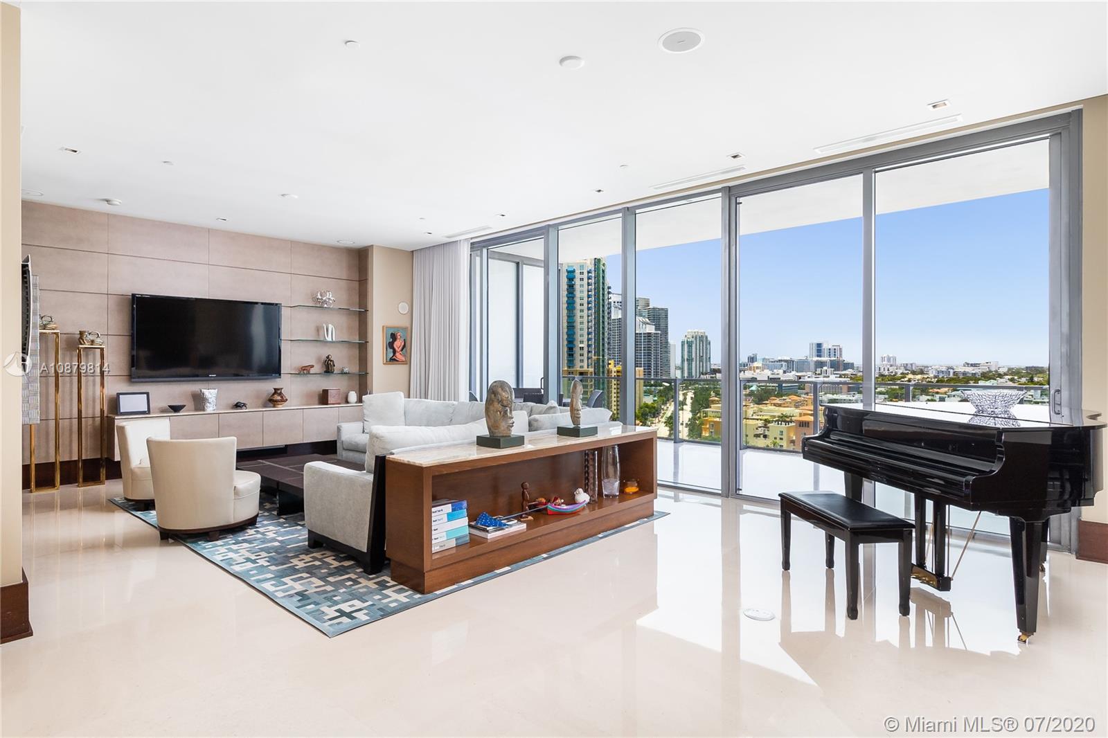 APOGEE CONDO - Residential