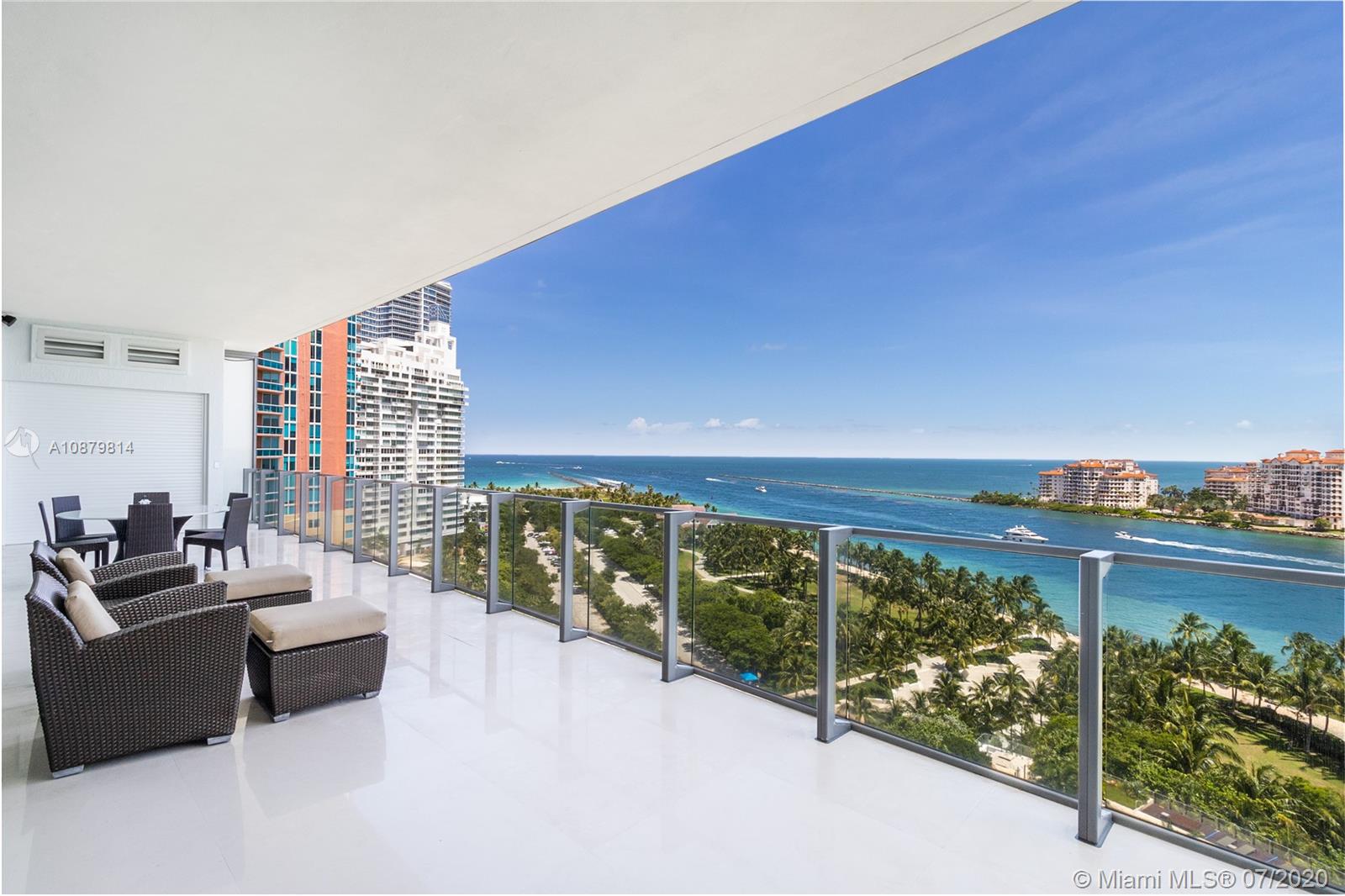 APOGEE CONDO - Residential