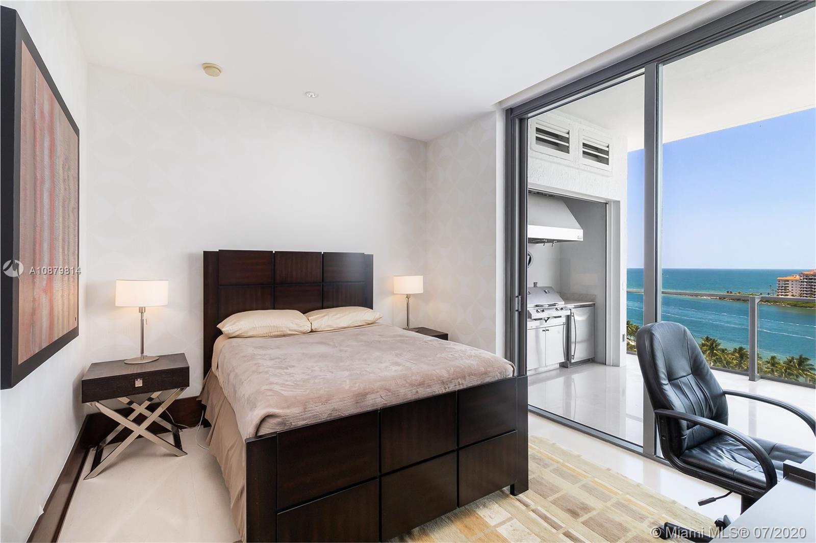 APOGEE CONDO - Residential