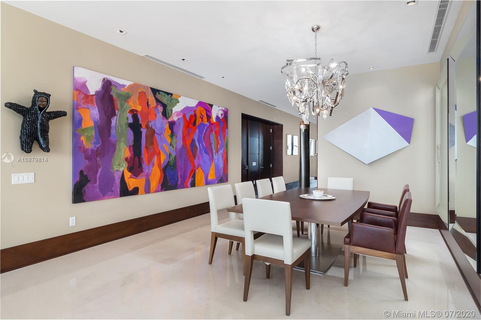 APOGEE CONDO - Residential