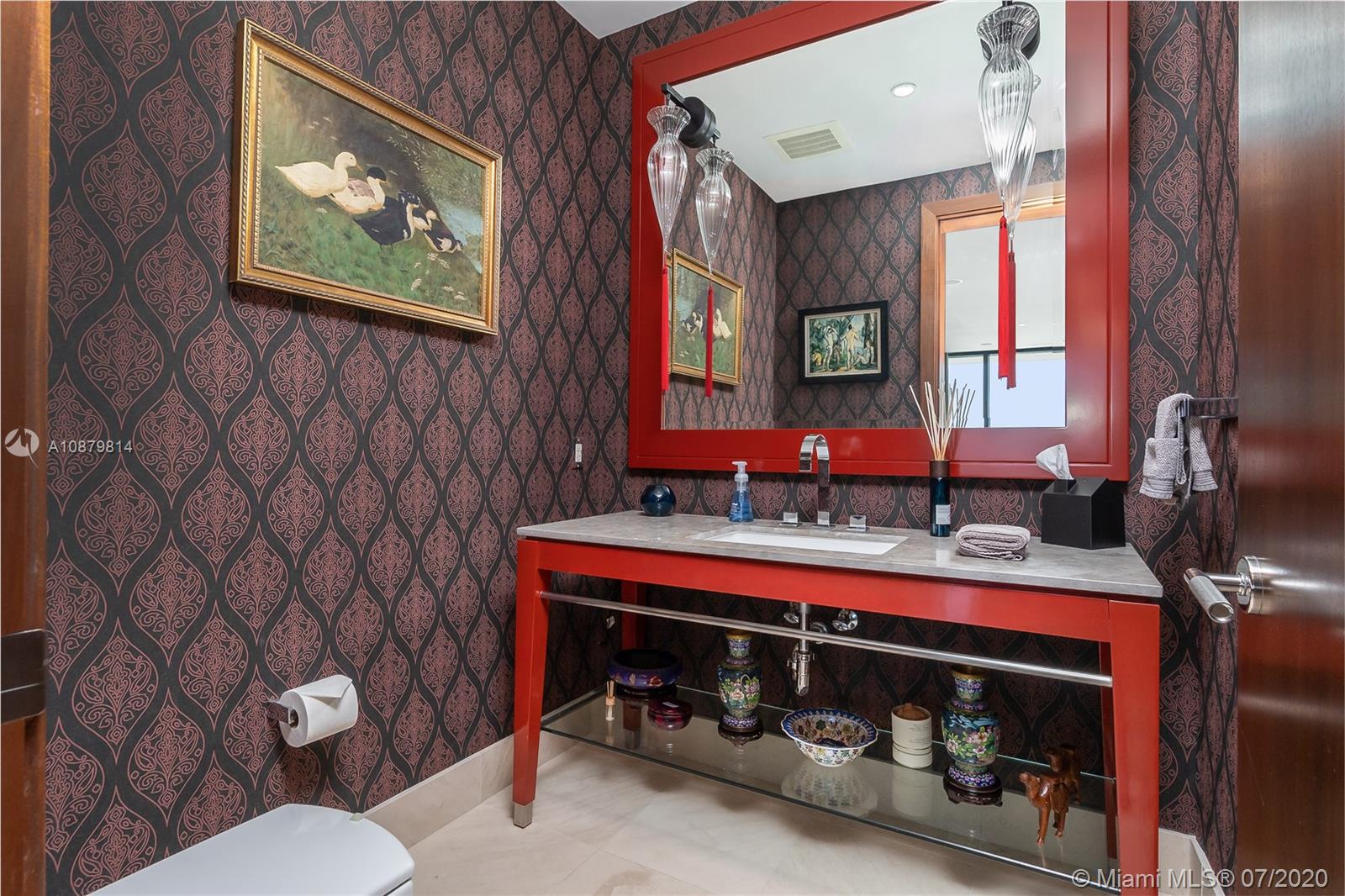 APOGEE CONDO - Residential