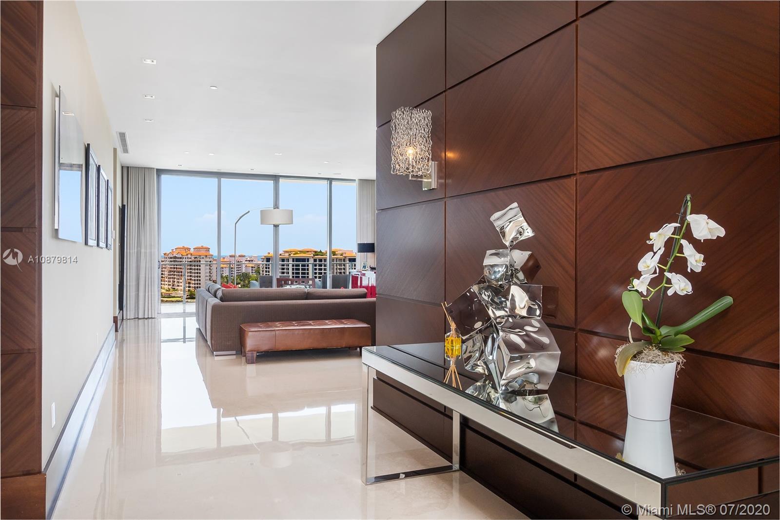 APOGEE CONDO - Residential