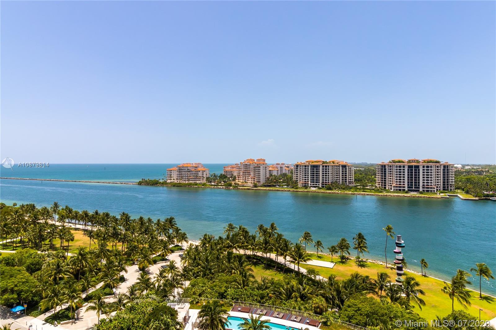 APOGEE CONDO - Residential