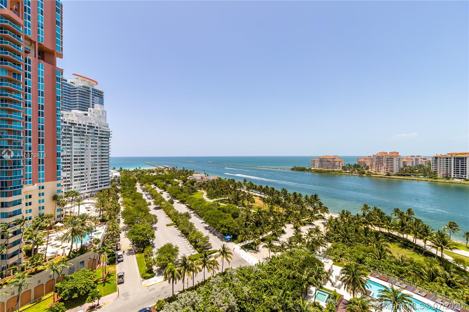 APOGEE CONDO - Residential