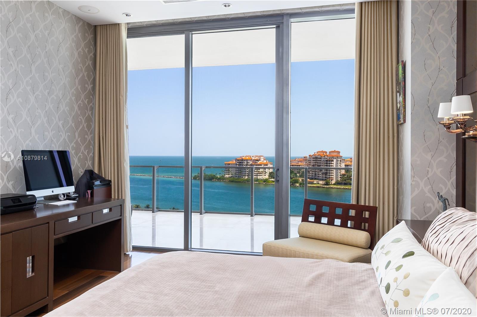 APOGEE CONDO - Residential