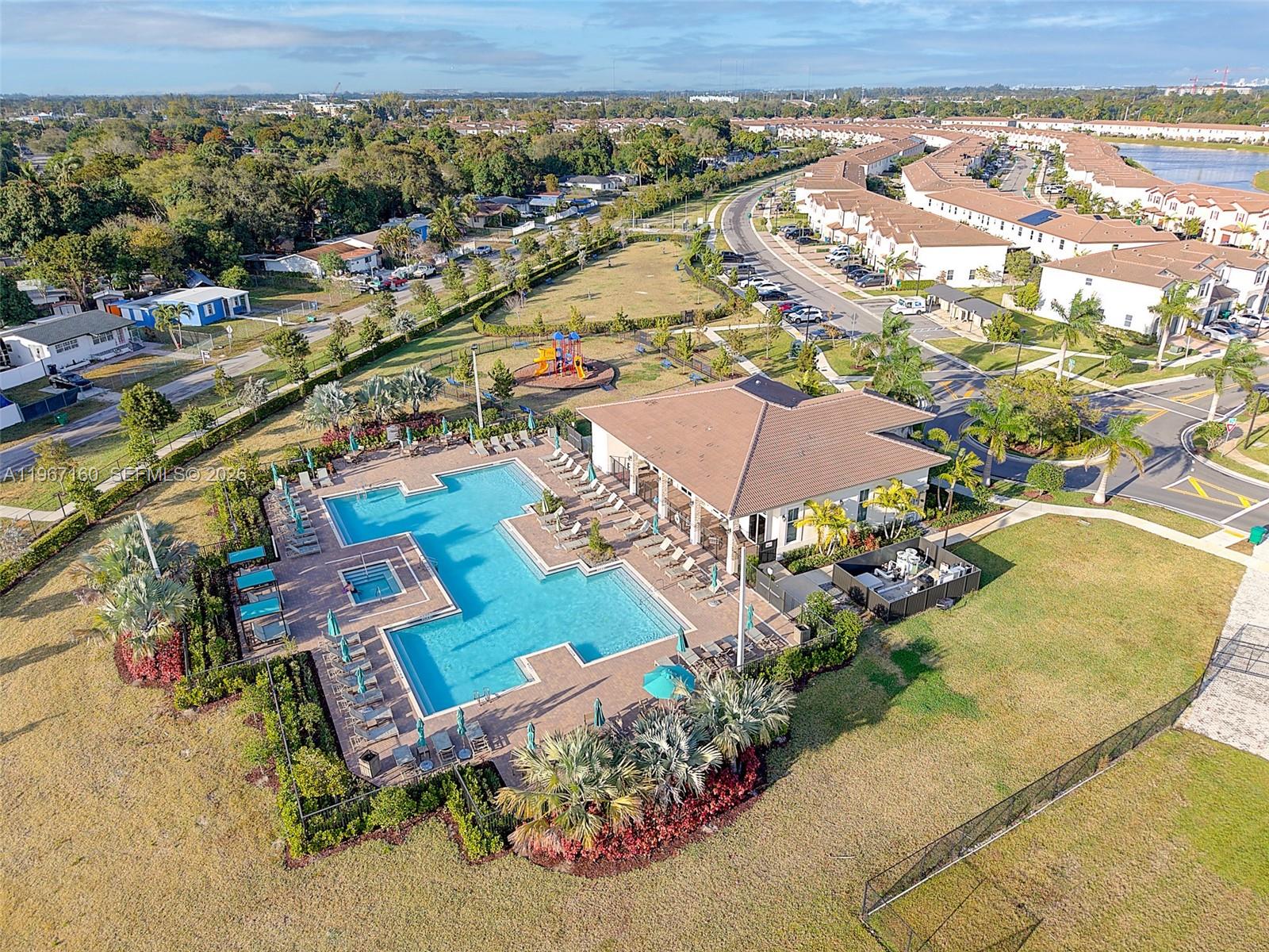 WESTVIEW GARDENS APARTMEN - Residential