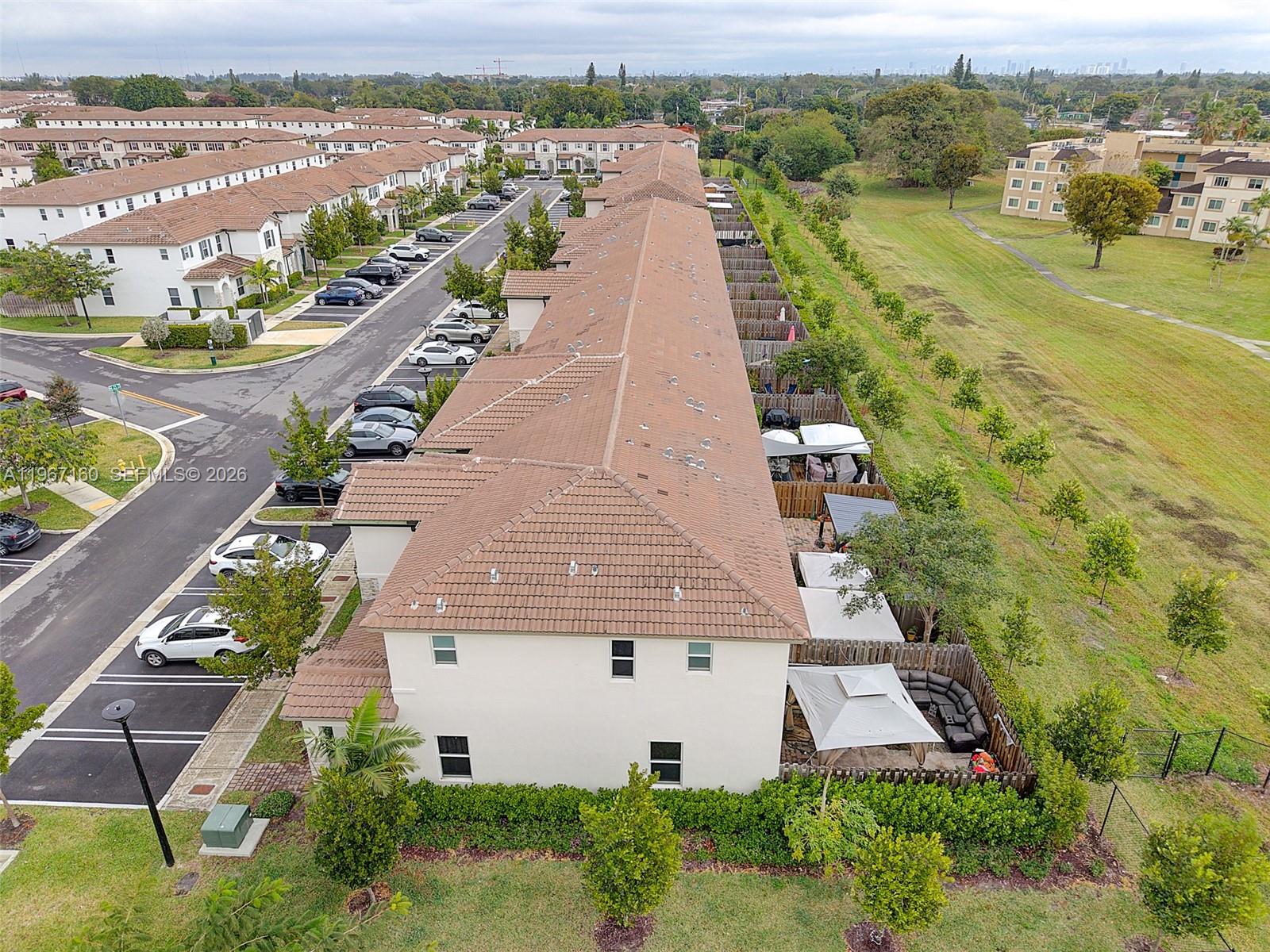 WESTVIEW GARDENS APARTMEN - Residential