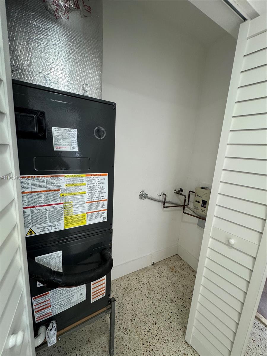 PALM AVE LAWNS - Residential Income