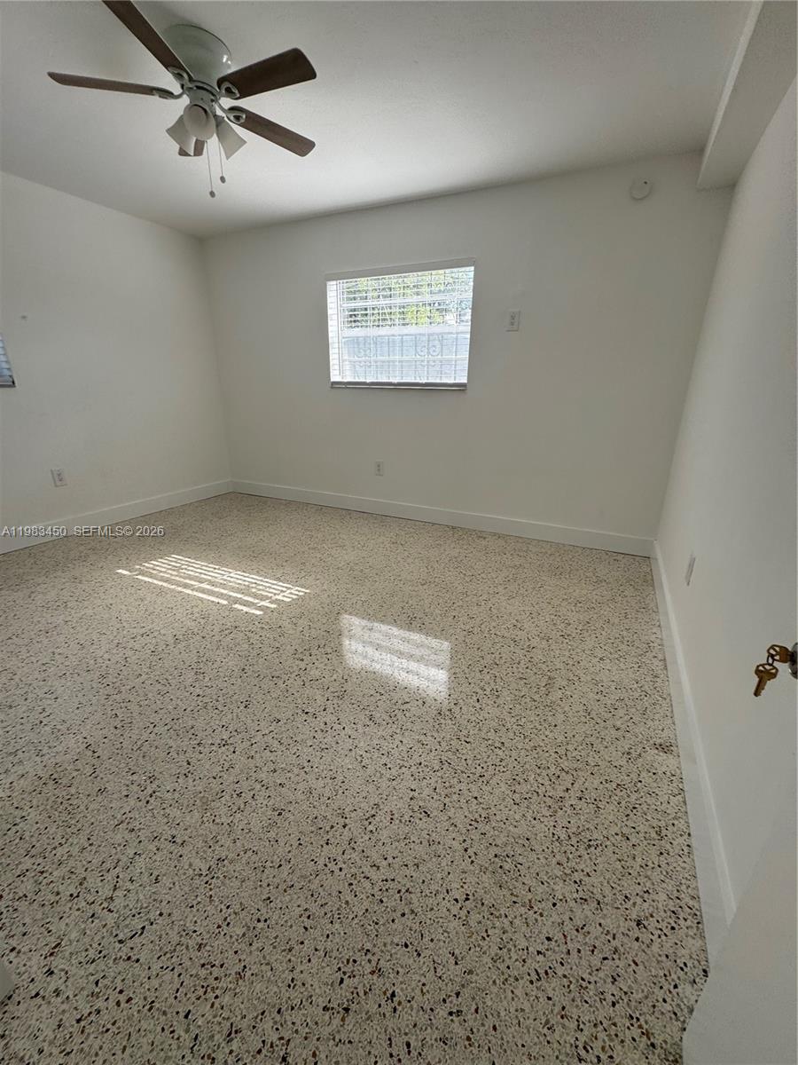 PALM AVE LAWNS - Residential Income