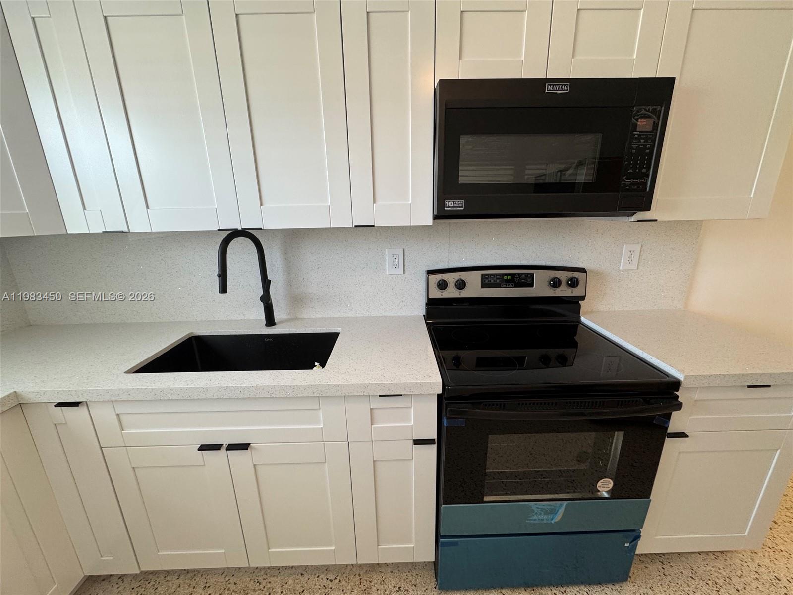 PALM AVE LAWNS - Residential Income