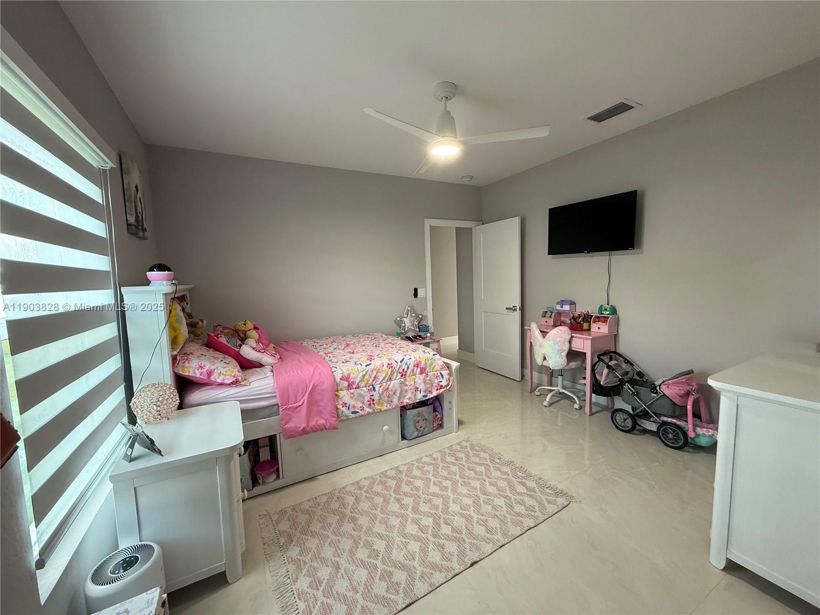 PORT ST LUCIE SECTION 11 - Residential Lease