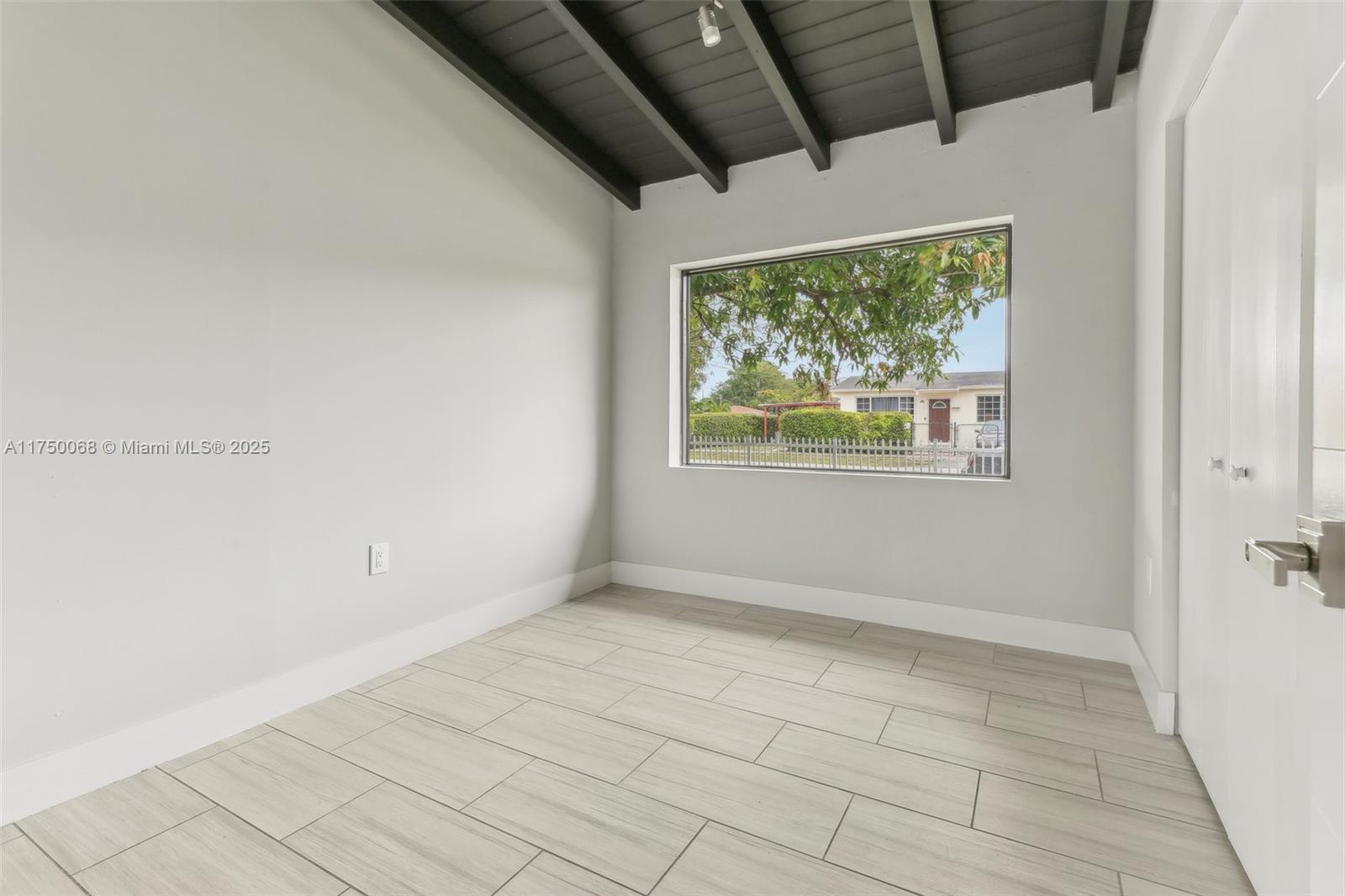 SEABOARD PARK - Residential