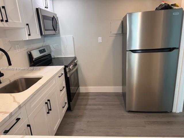 THE CARRIAGE HOUSE CONDO - Residential